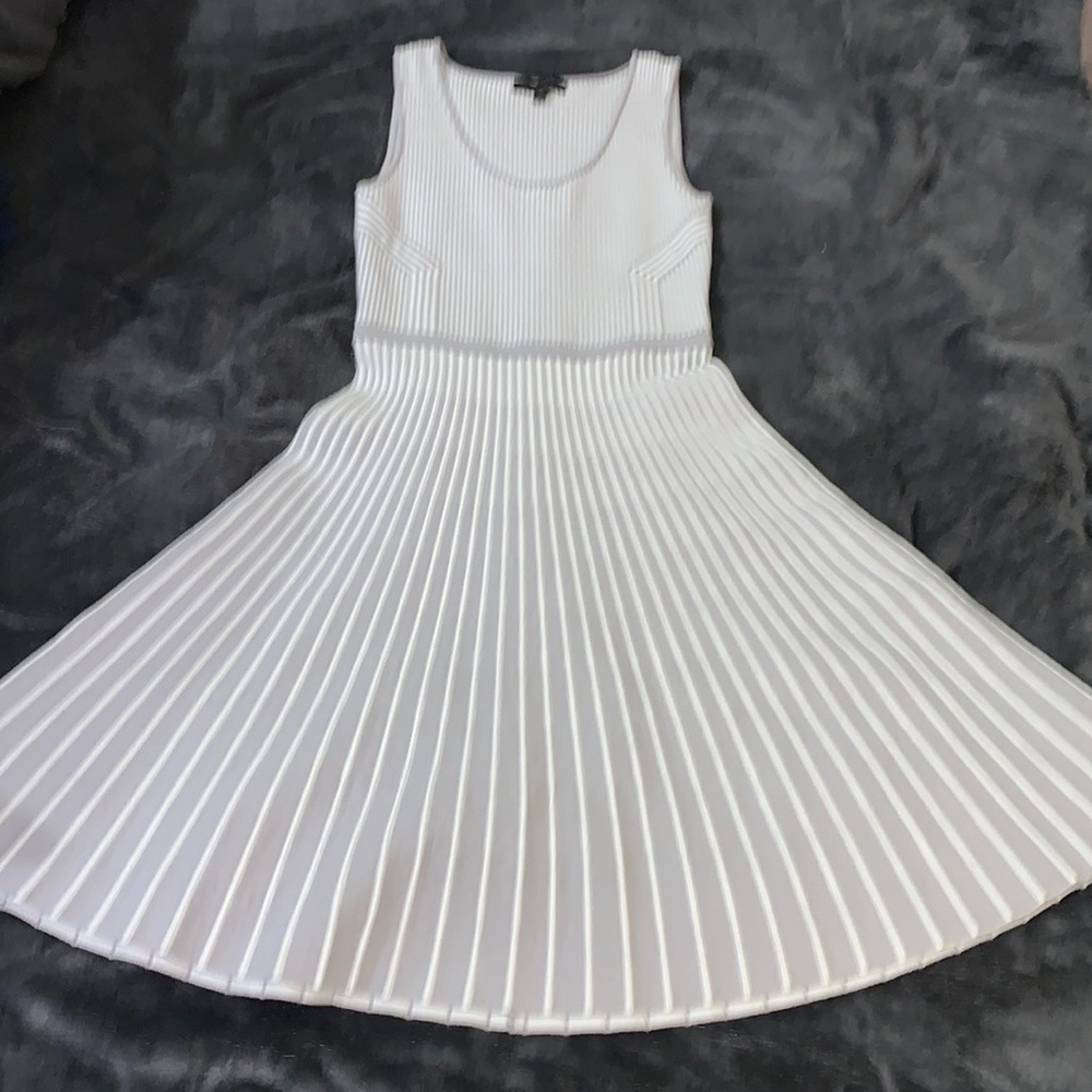 Banana Republic size S sleeveless white and gray vertical line dress. Like new